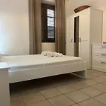 La Casa A Ballaro アパート