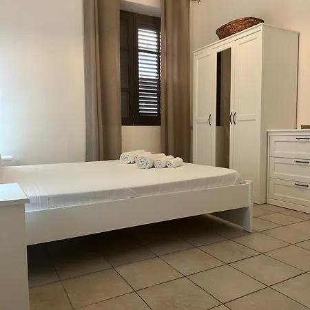 La Casa A Ballaro Apartman