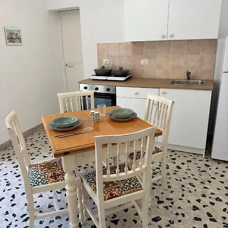 Lägenhet La Casa A Ballaro